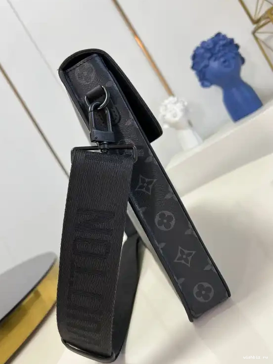WIS S BRIEFCASE LOCK LOUIS VUITTON 0516